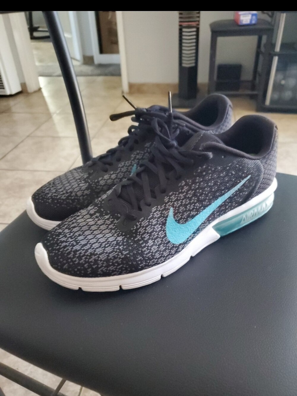 Nike Air Max Sequent Size 10 Mens